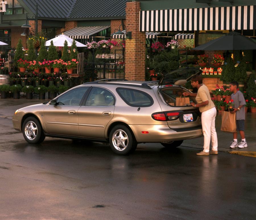  Ford Taurus Wagon 2000 года  (фото 32 из 38)